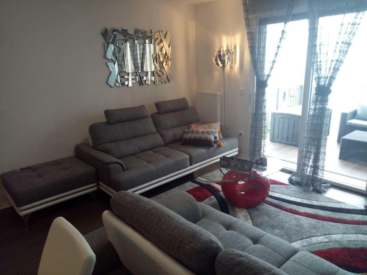 Bel Appartement T2 Pres Du Lac Avc Un Parking Prive Bordeaux Ngoại thất bức ảnh